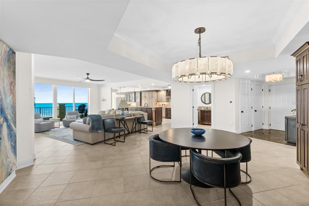 Activo con contrato: $1,699,000 (4 camas, 3 baños, 2950 Pies cuadrados)