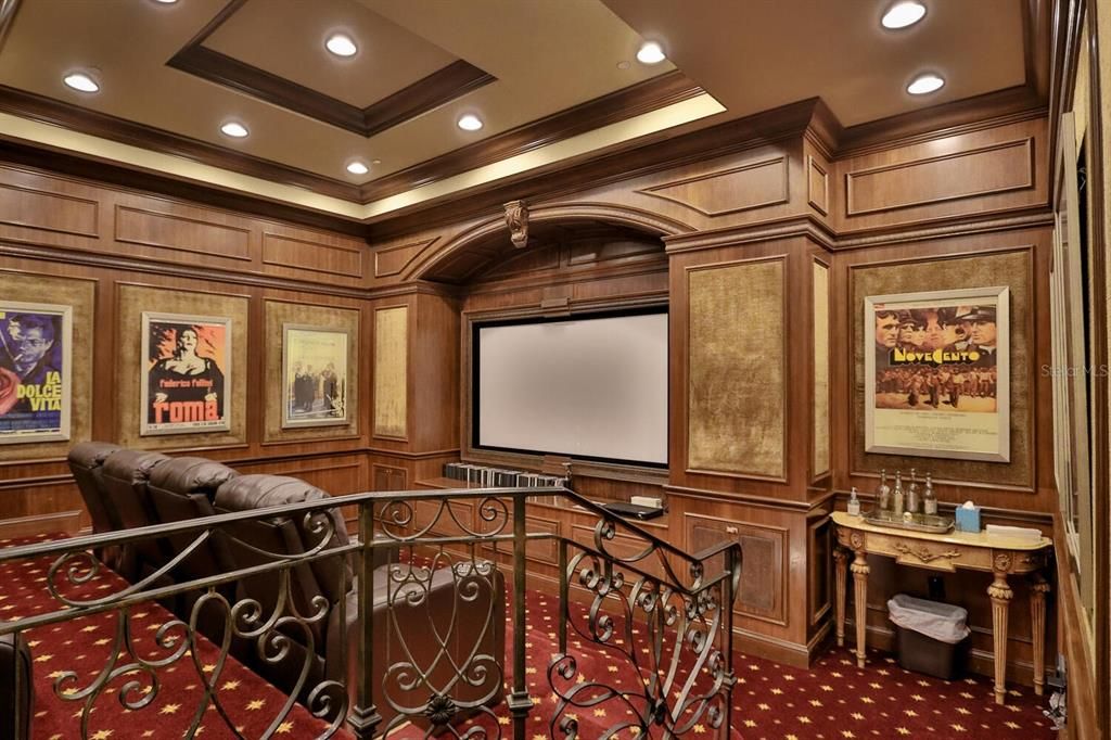 Activo con contrato: $1,699,000 (4 camas, 3 baños, 2950 Pies cuadrados)