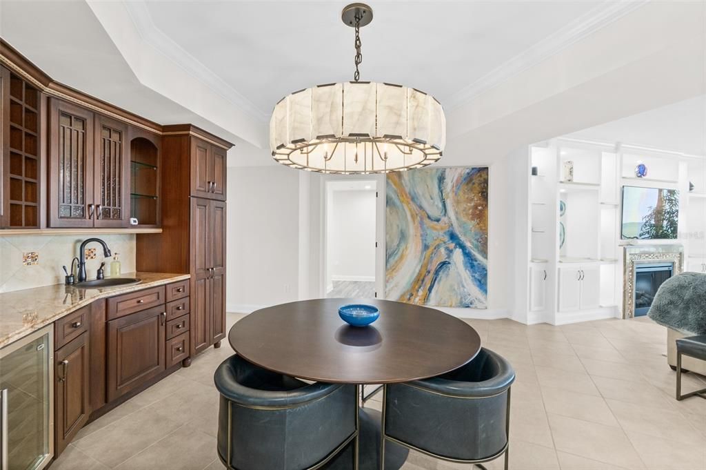 Activo con contrato: $1,699,000 (4 camas, 3 baños, 2950 Pies cuadrados)