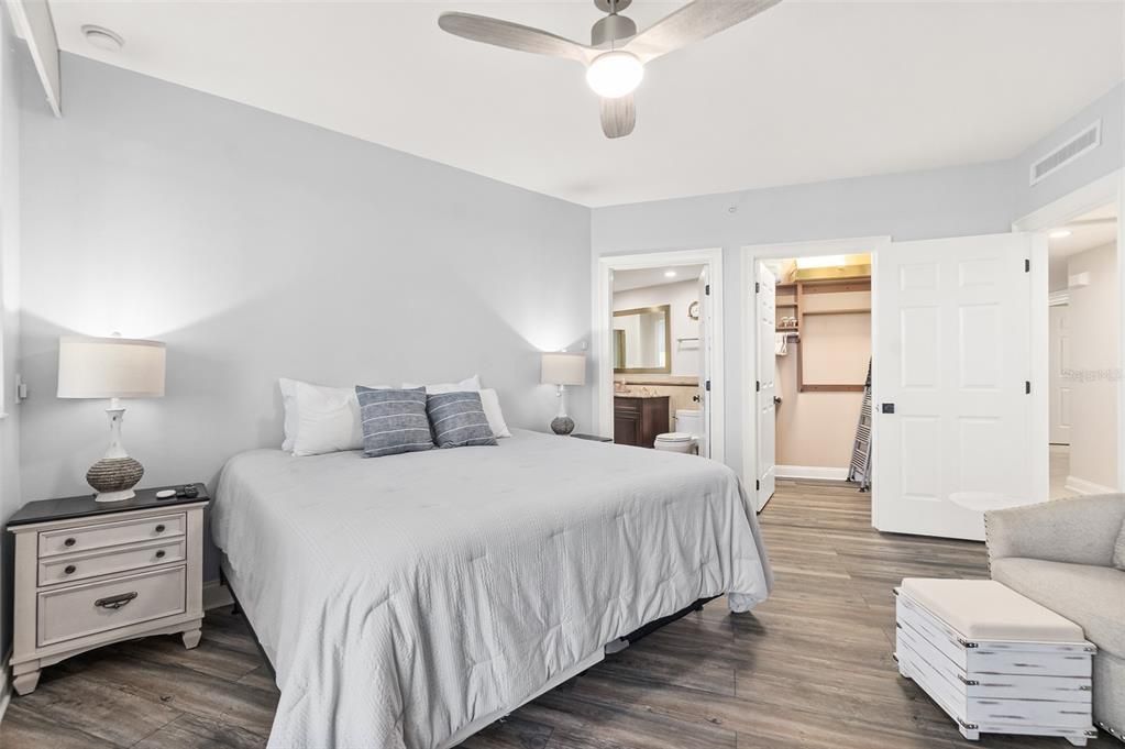 Activo con contrato: $1,699,000 (4 camas, 3 baños, 2950 Pies cuadrados)