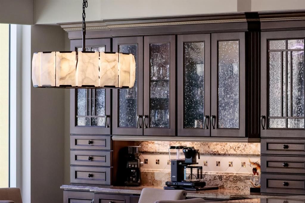 Activo con contrato: $1,699,000 (4 camas, 3 baños, 2950 Pies cuadrados)