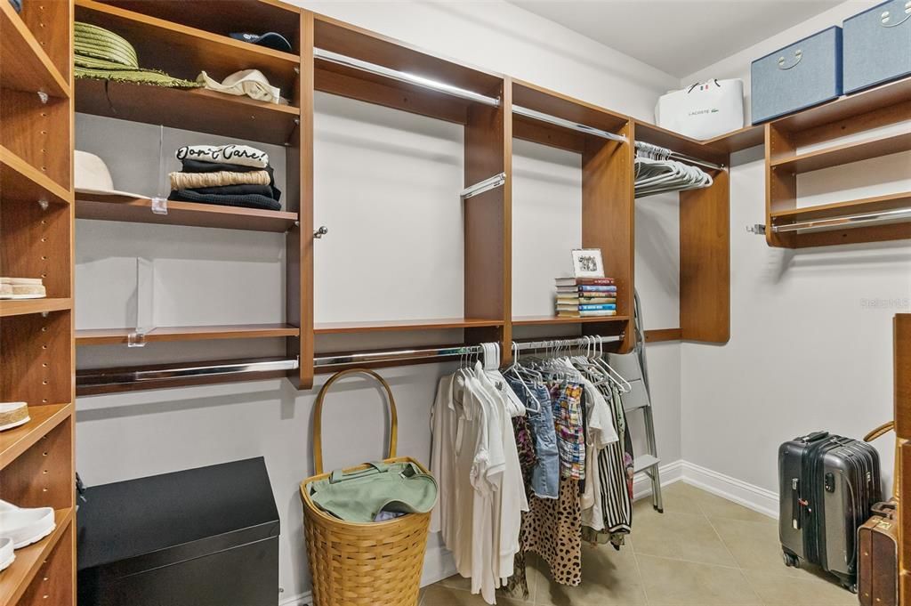 Activo con contrato: $1,699,000 (4 camas, 3 baños, 2950 Pies cuadrados)