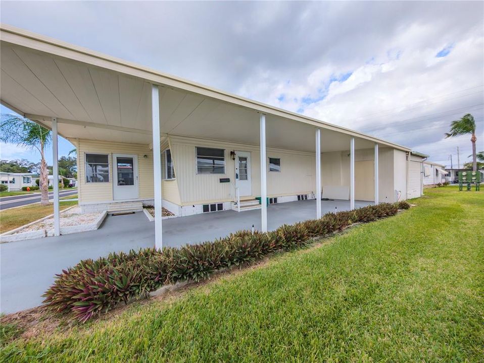 For Sale: $135,000 (2 beds, 2 baths, 1080 Square Feet)