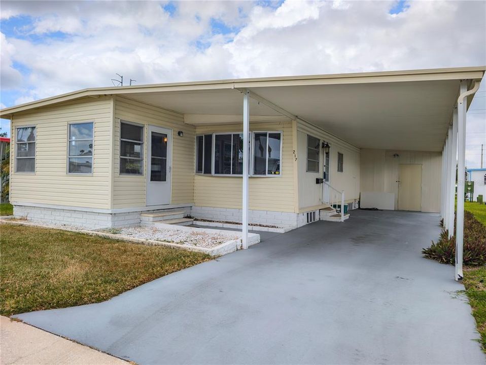 For Sale: $135,000 (2 beds, 2 baths, 1080 Square Feet)