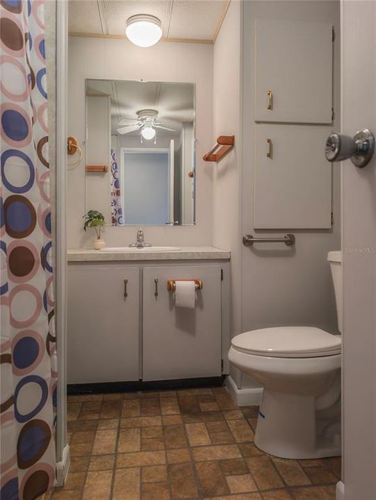 For Sale: $135,000 (2 beds, 2 baths, 1080 Square Feet)