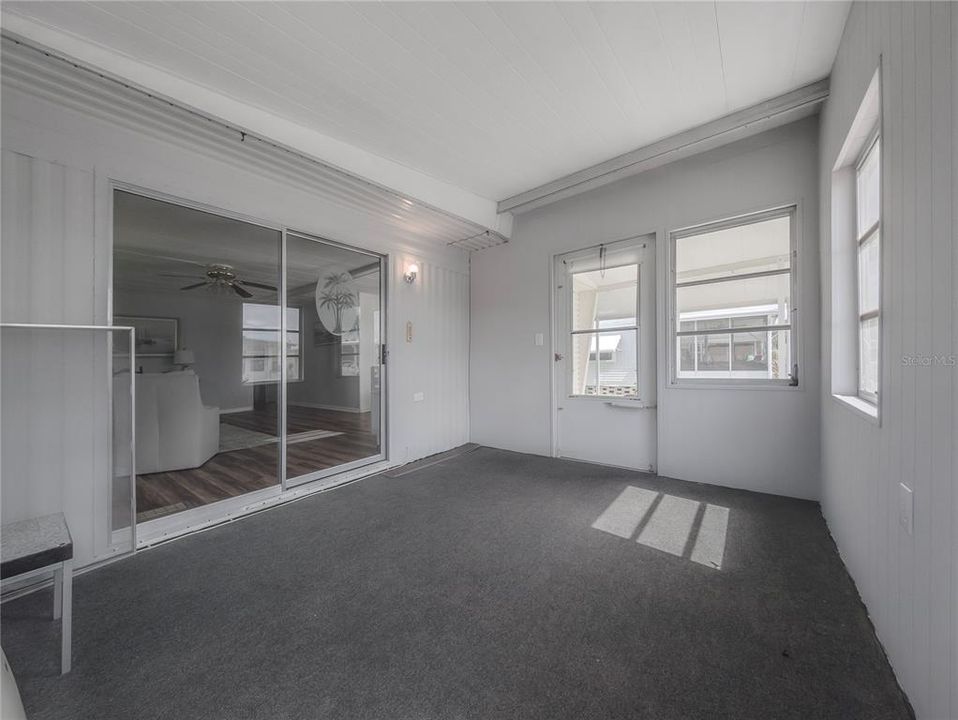 For Sale: $135,000 (2 beds, 2 baths, 1080 Square Feet)