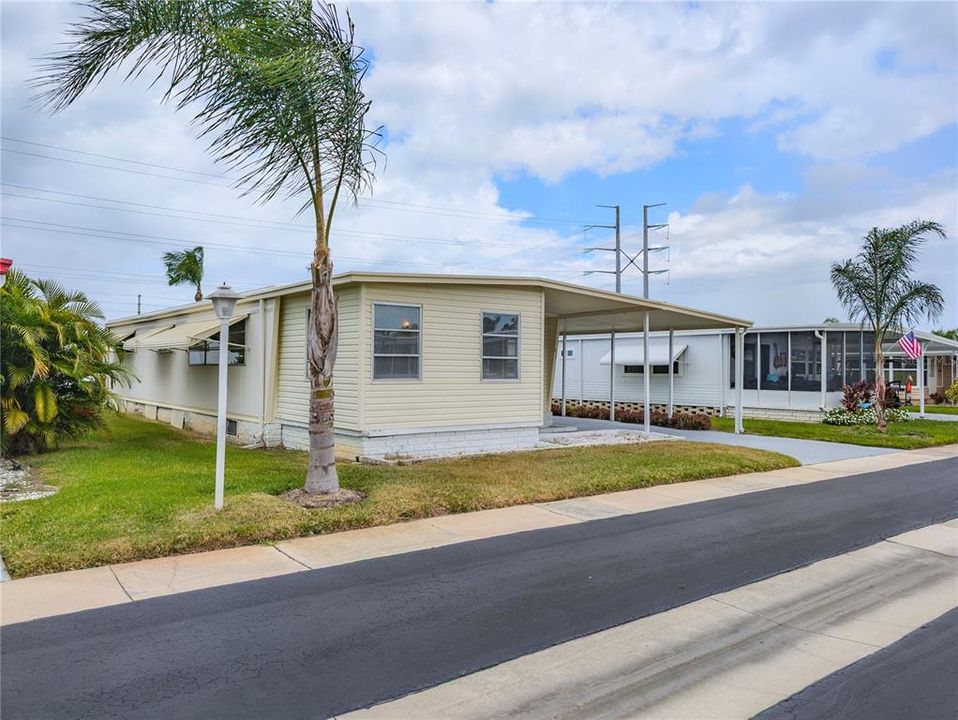 For Sale: $135,000 (2 beds, 2 baths, 1080 Square Feet)