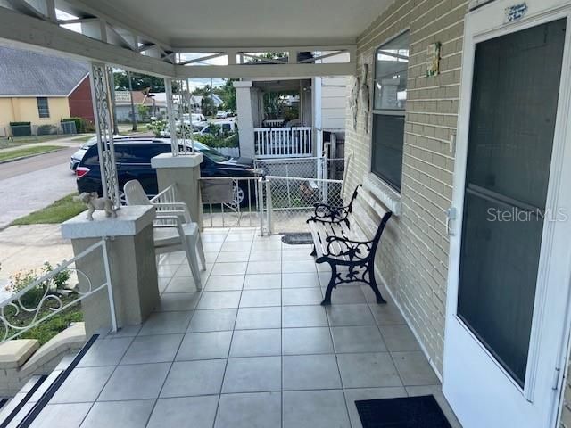 Active With Contract: $235,000 (3 beds, 2 baths, 1456 Square Feet)