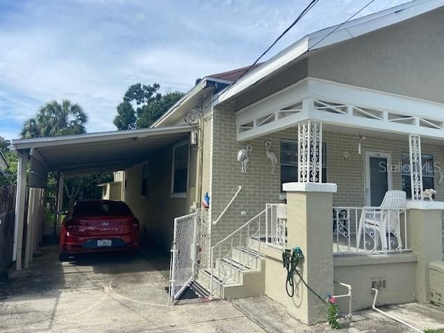 Active With Contract: $235,000 (3 beds, 2 baths, 1456 Square Feet)