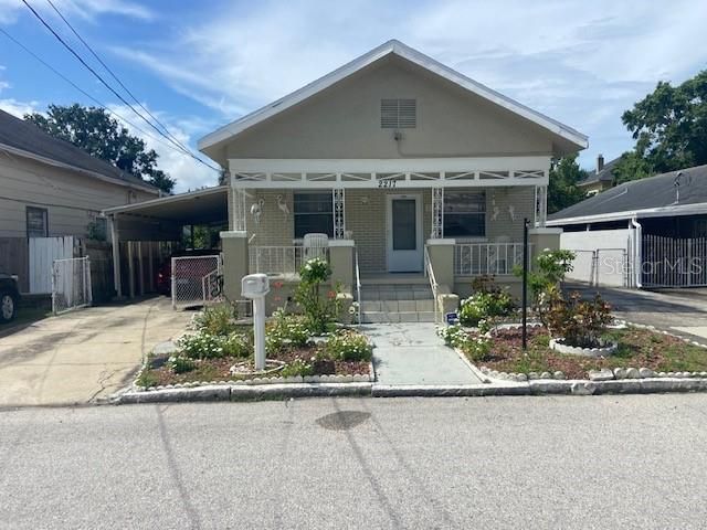 Active With Contract: $235,000 (3 beds, 2 baths, 1456 Square Feet)