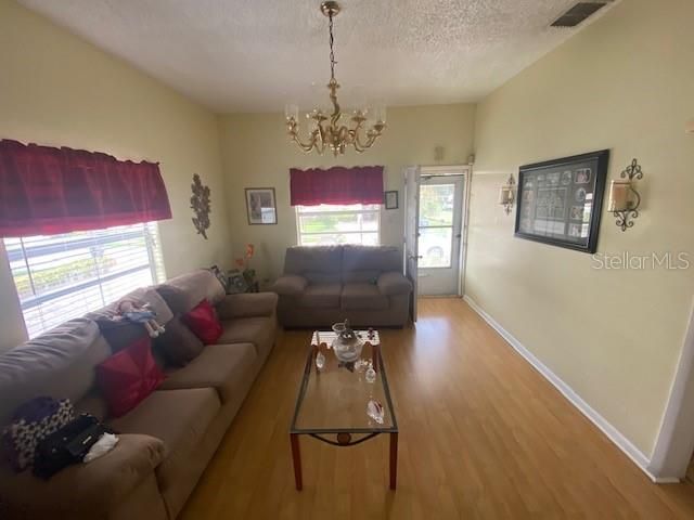 Active With Contract: $235,000 (3 beds, 2 baths, 1456 Square Feet)