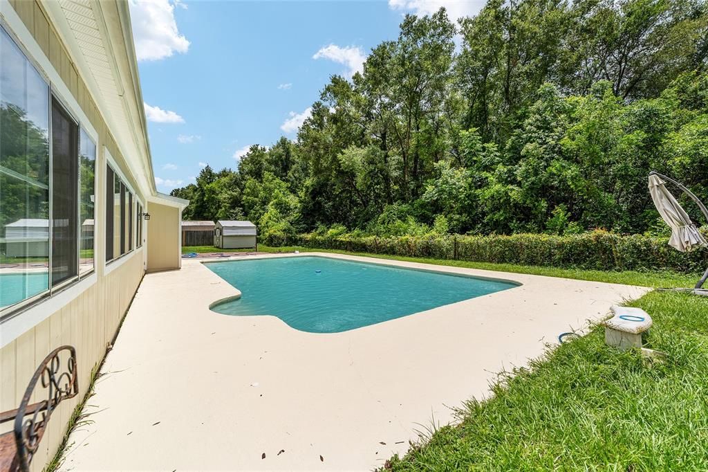 Active With Contract: $2,500 (4 beds, 3 baths, 2739 Square Feet)