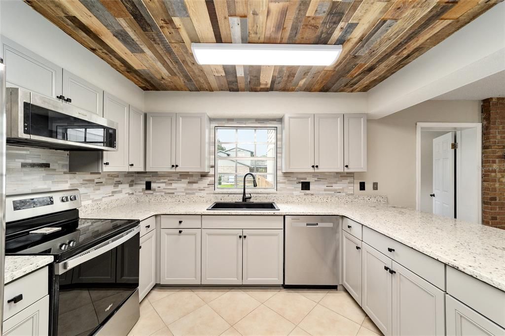 Active With Contract: $2,500 (4 beds, 3 baths, 2739 Square Feet)