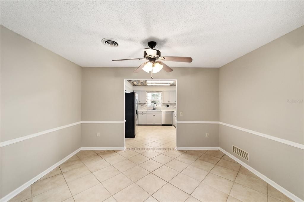 Active With Contract: $2,500 (4 beds, 3 baths, 2739 Square Feet)