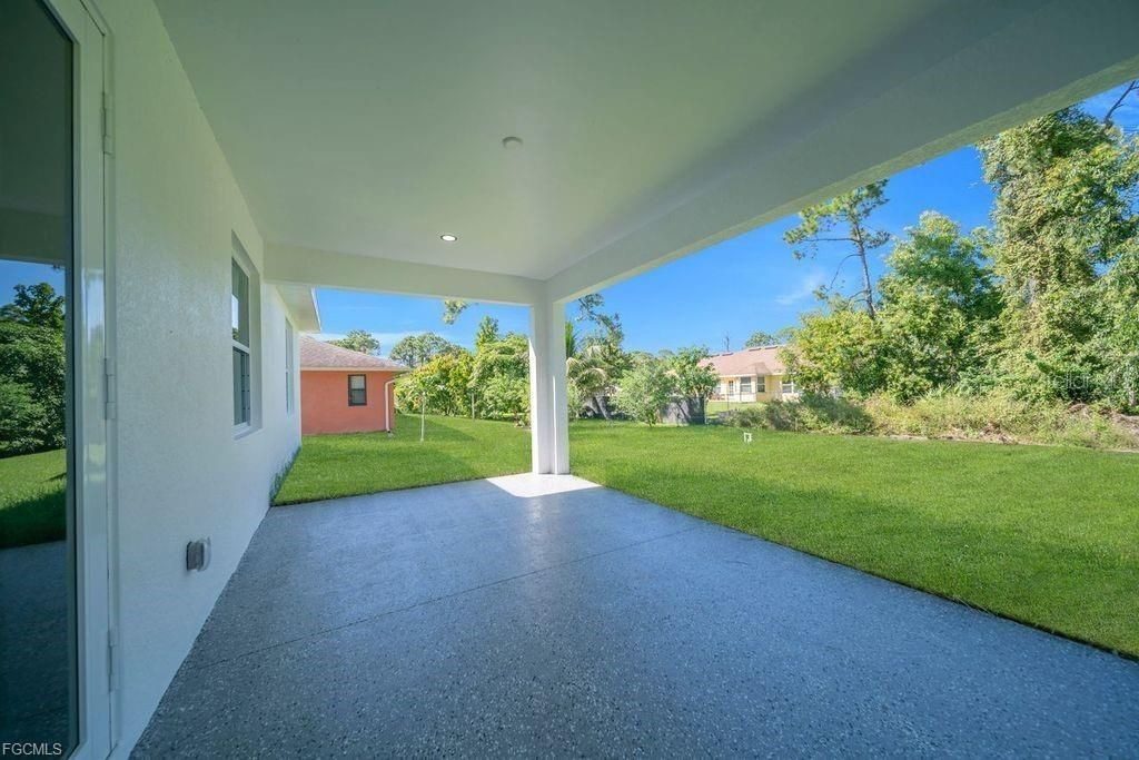 Active With Contract: $329,900 (3 beds, 2 baths, 1536 Square Feet)