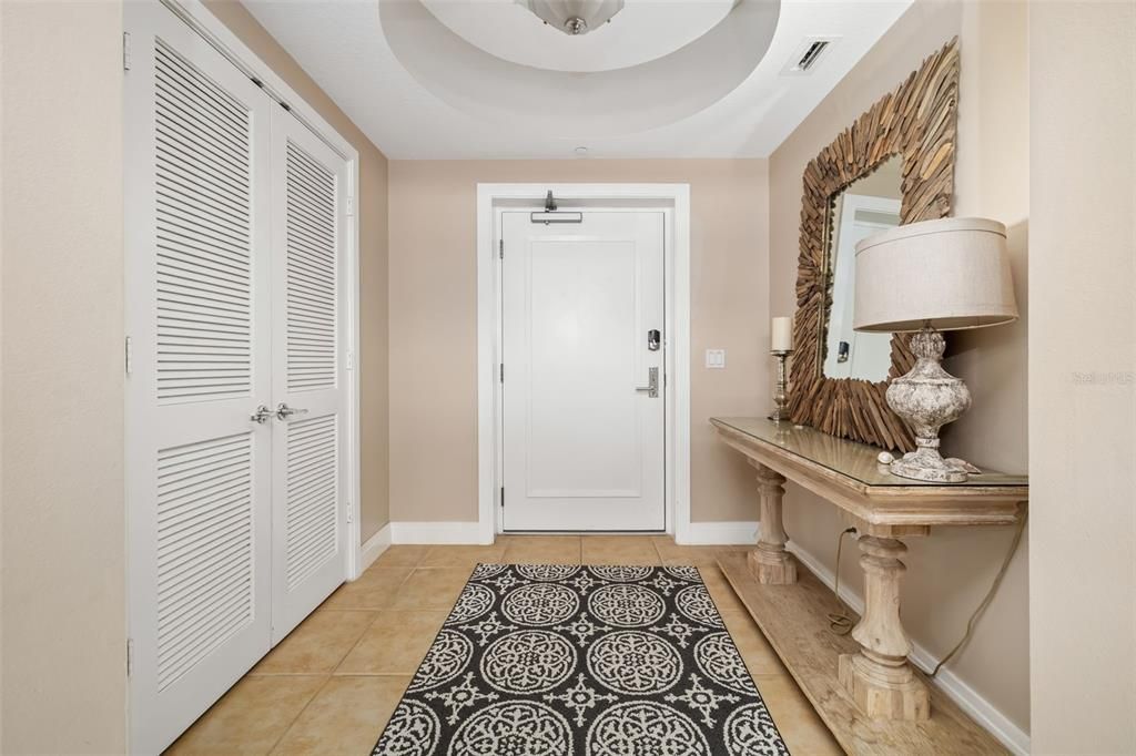 待售: $2,000,000 (3 贝兹, 2 浴室, 1883 平方英尺)