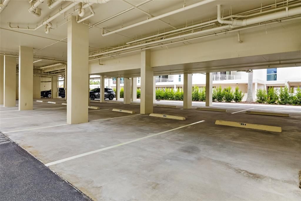 待售: $2,000,000 (3 贝兹, 2 浴室, 1883 平方英尺)