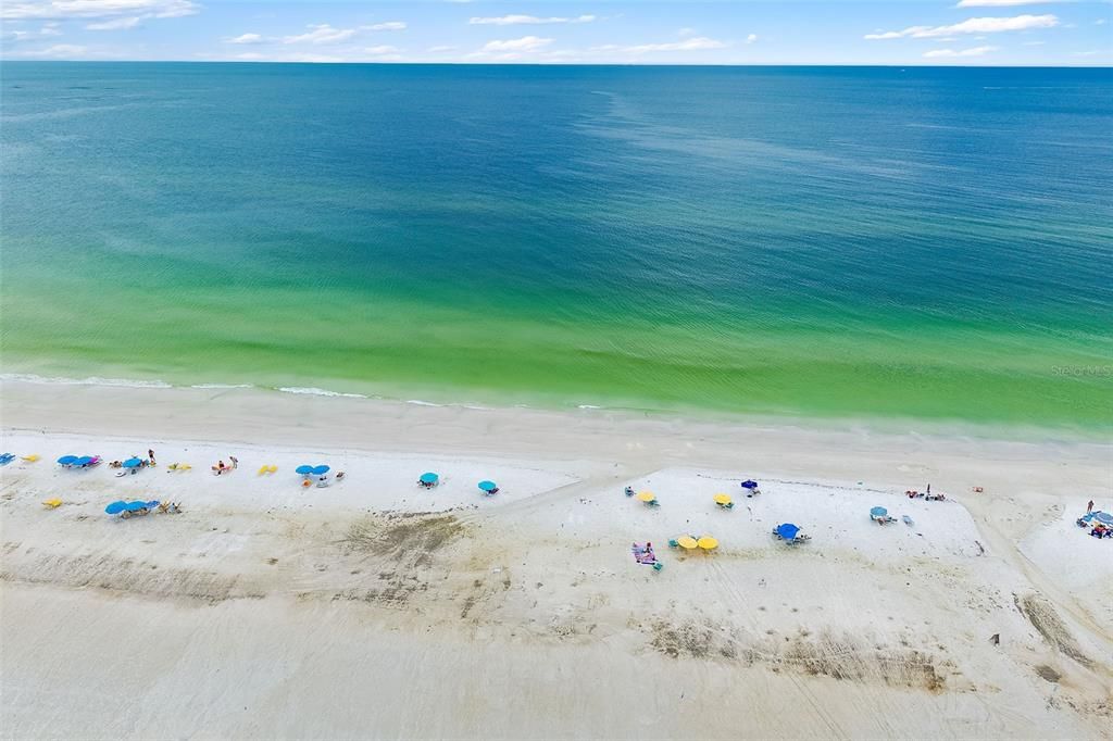 待售: $2,000,000 (3 贝兹, 2 浴室, 1883 平方英尺)