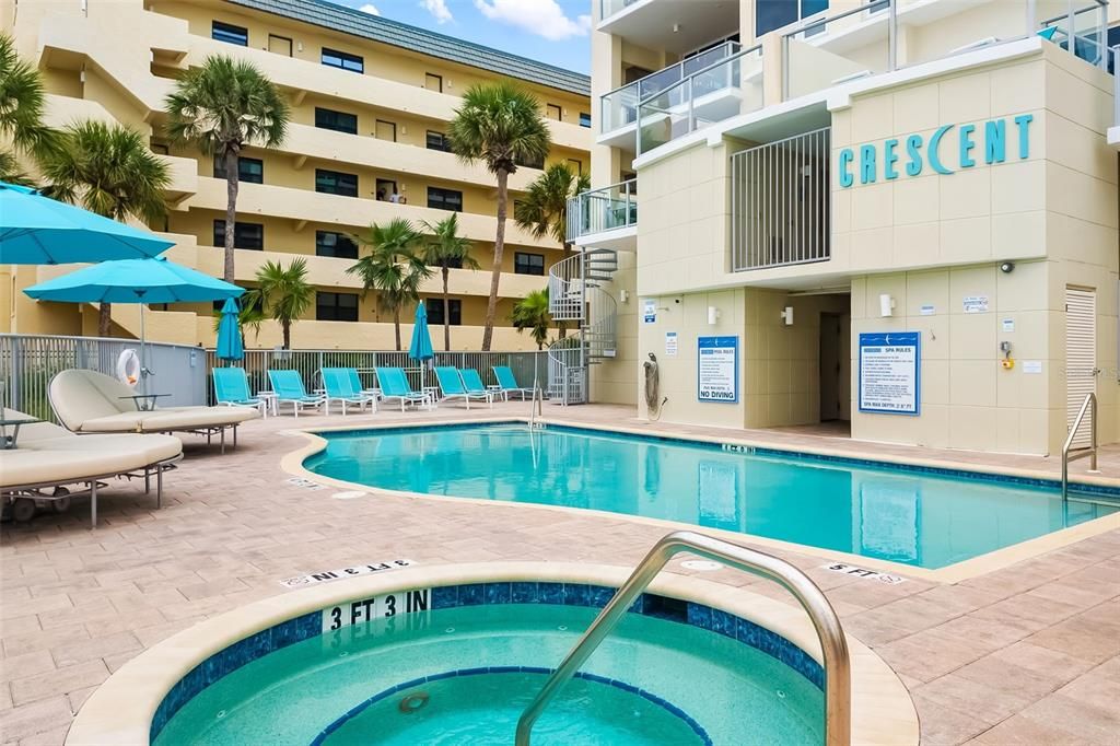 待售: $2,000,000 (3 贝兹, 2 浴室, 1883 平方英尺)