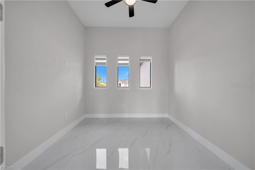 For Sale: $369,000 (3 beds, 2 baths, 1650 Square Feet)