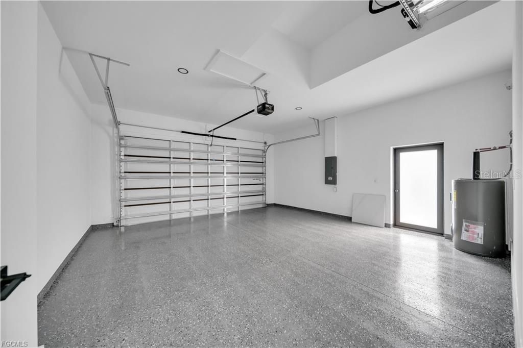 For Sale: $369,000 (3 beds, 2 baths, 1650 Square Feet)