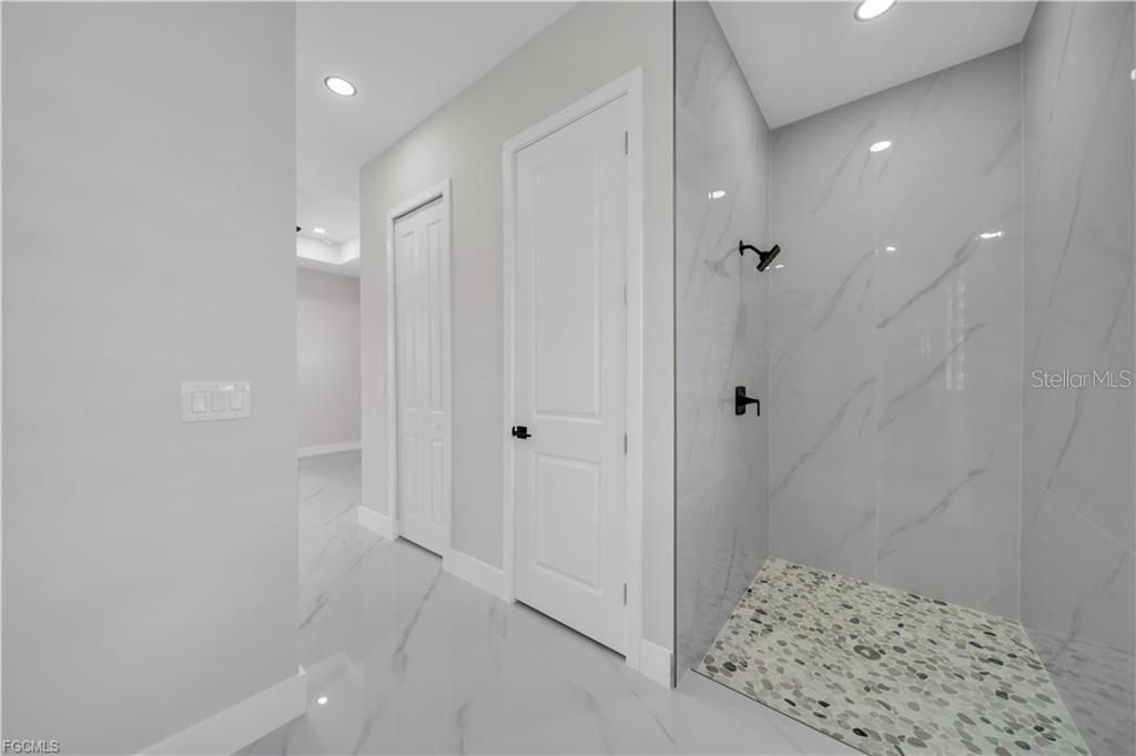 For Sale: $369,000 (3 beds, 2 baths, 1650 Square Feet)