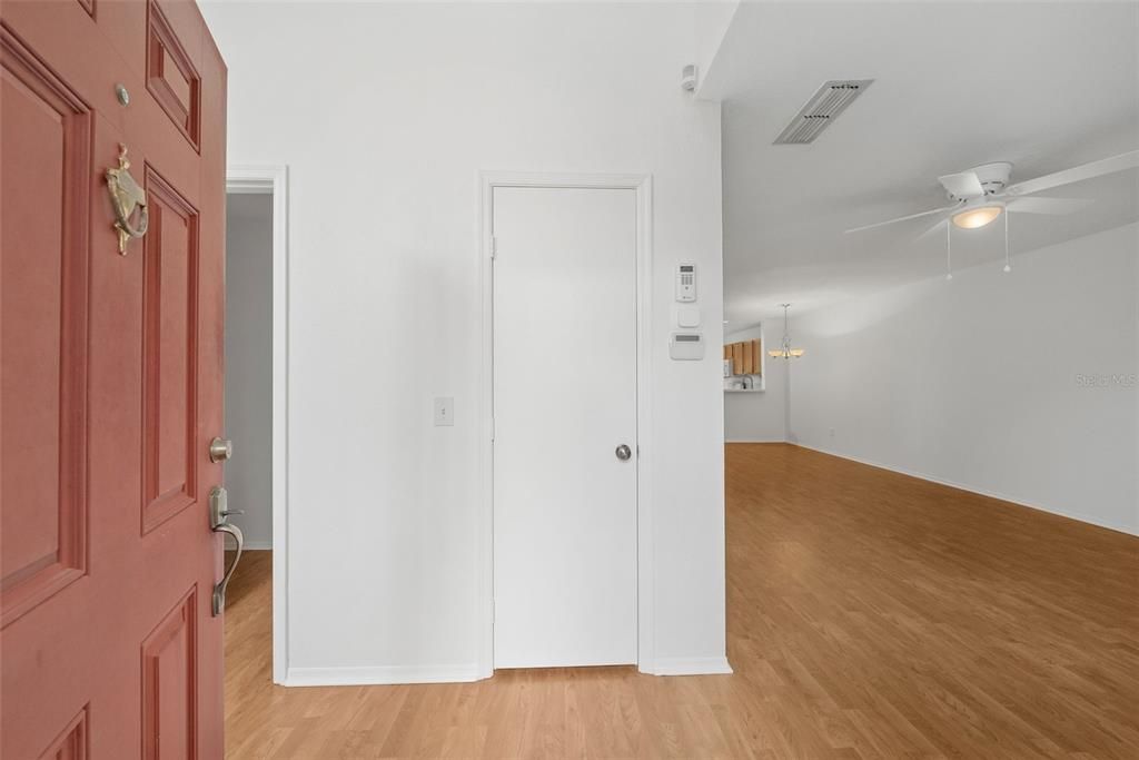 Active With Contract: $295,000 (3 beds, 2 baths, 1690 Square Feet)