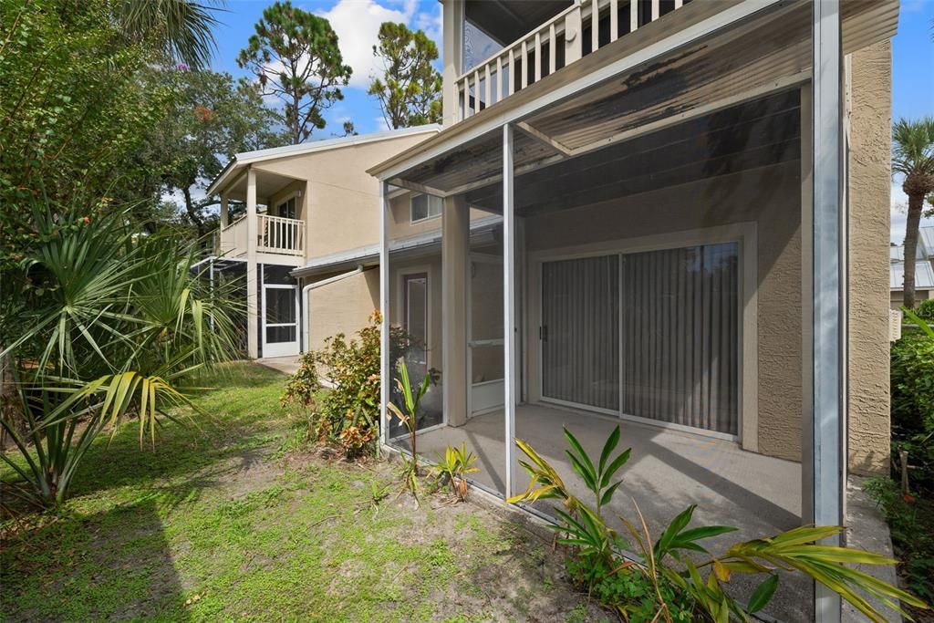 Active With Contract: $295,000 (3 beds, 2 baths, 1690 Square Feet)