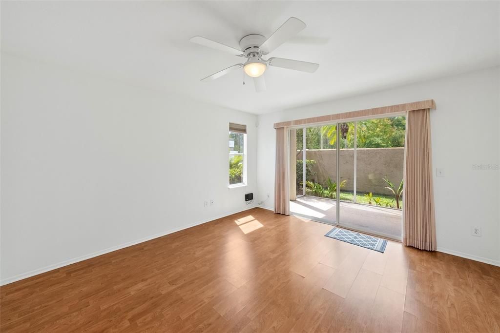 Active With Contract: $295,000 (3 beds, 2 baths, 1690 Square Feet)