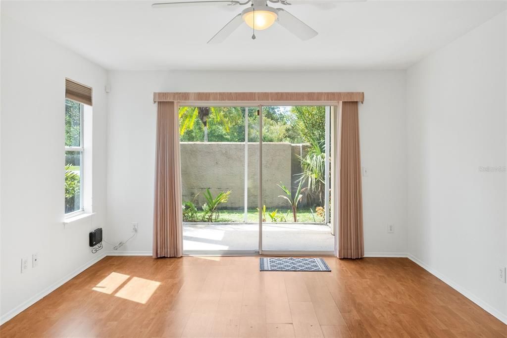 Active With Contract: $295,000 (3 beds, 2 baths, 1690 Square Feet)