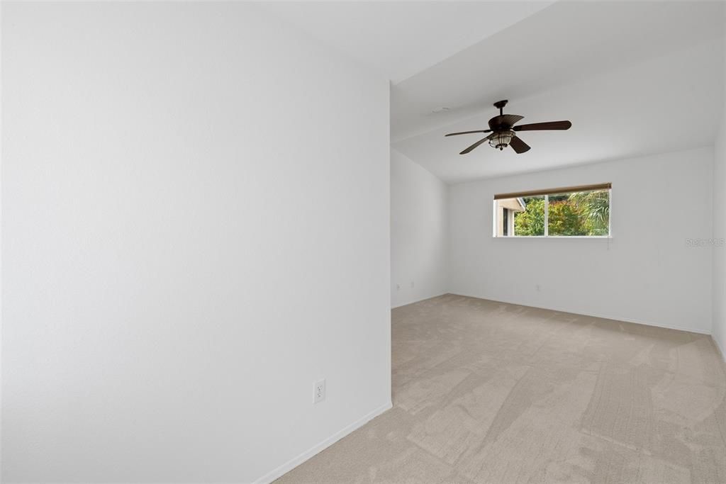 Active With Contract: $295,000 (3 beds, 2 baths, 1690 Square Feet)