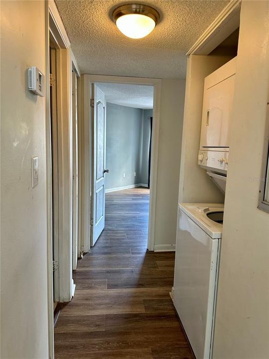 Activo con contrato: $148,000 (2 camas, 2 baños, 820 Pies cuadrados)