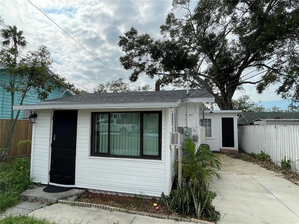 Activo con contrato: $1,695 (2 camas, 1 baños, 786 Pies cuadrados)