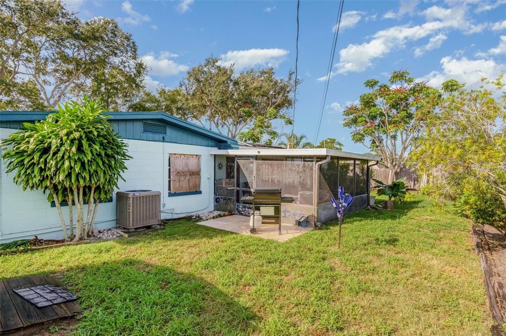 待售: $325,000 (3 贝兹, 2 浴室, 1463 平方英尺)