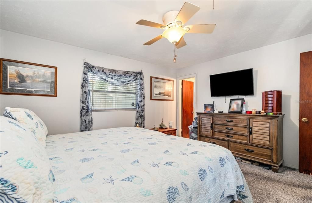 待售: $325,000 (3 贝兹, 2 浴室, 1463 平方英尺)