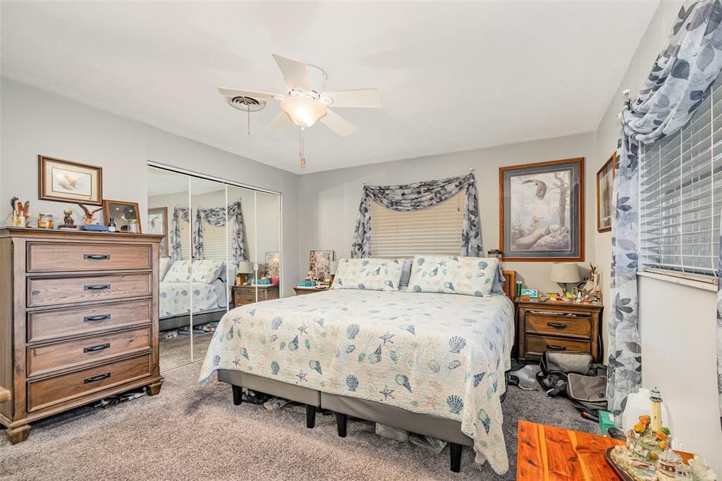 待售: $325,000 (3 贝兹, 2 浴室, 1463 平方英尺)