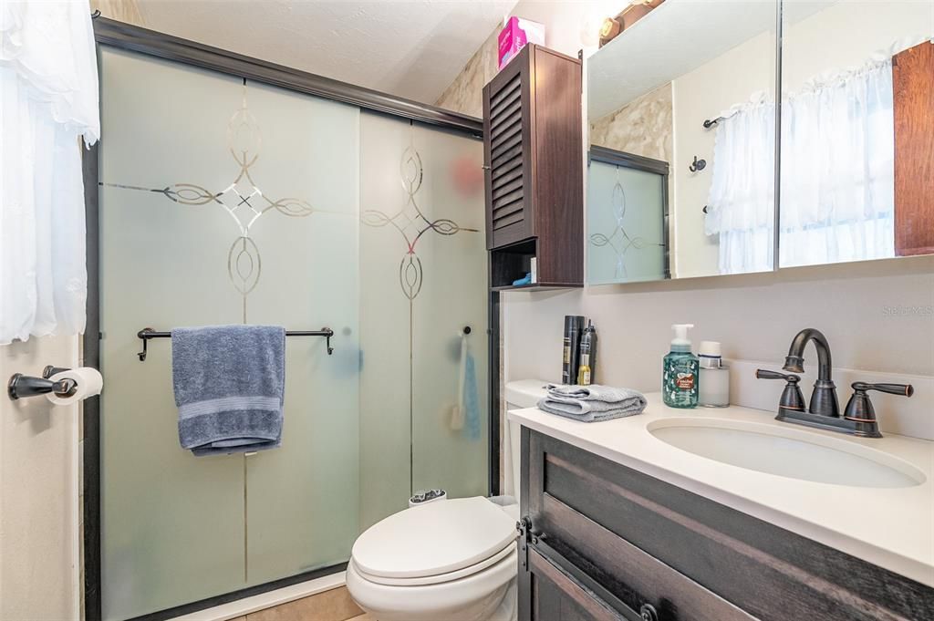 待售: $325,000 (3 贝兹, 2 浴室, 1463 平方英尺)