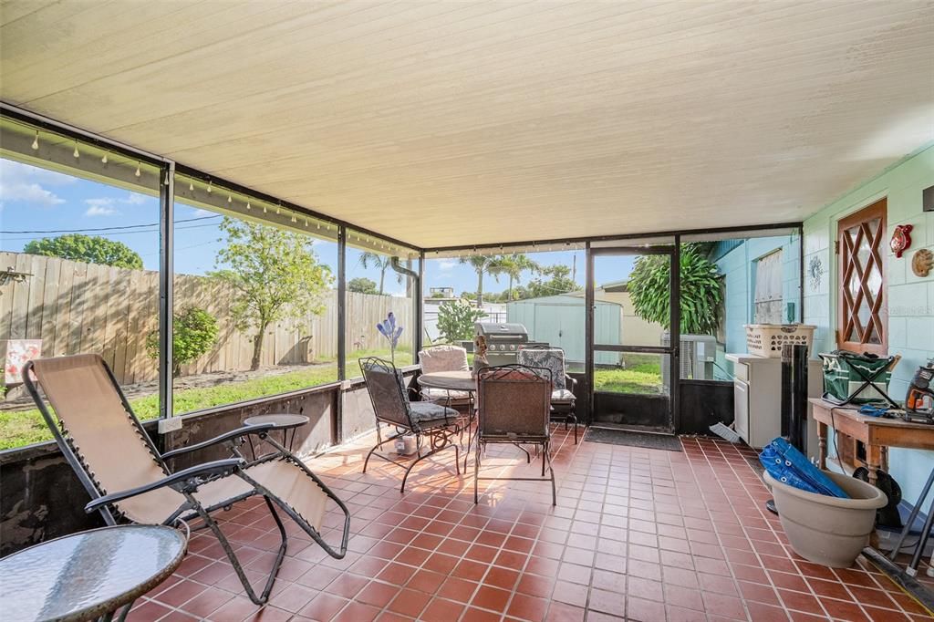 待售: $325,000 (3 贝兹, 2 浴室, 1463 平方英尺)