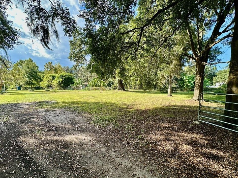 En Renta: $2,150 (4 camas, 2 baños, 2052 Pies cuadrados)