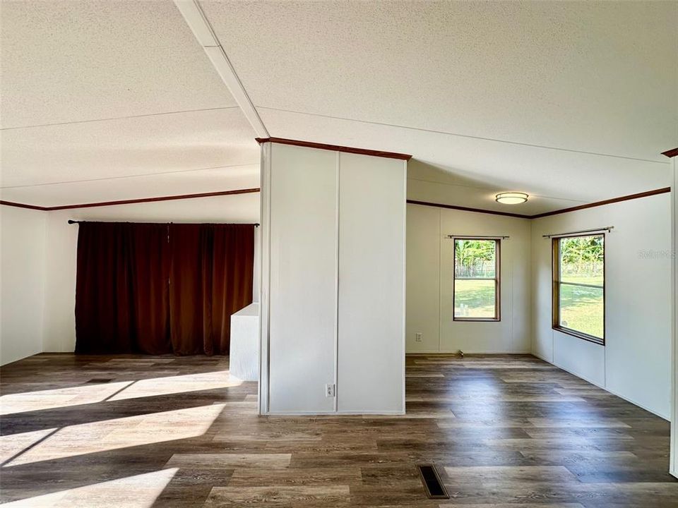 En Renta: $2,150 (4 camas, 2 baños, 2052 Pies cuadrados)