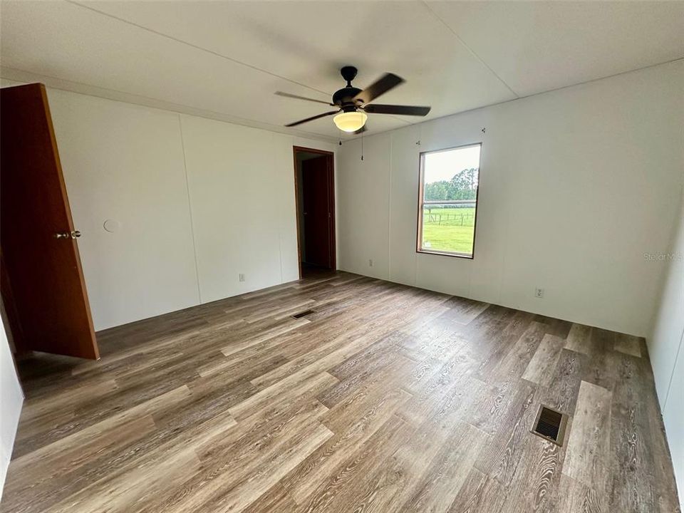 En Renta: $2,150 (4 camas, 2 baños, 2052 Pies cuadrados)