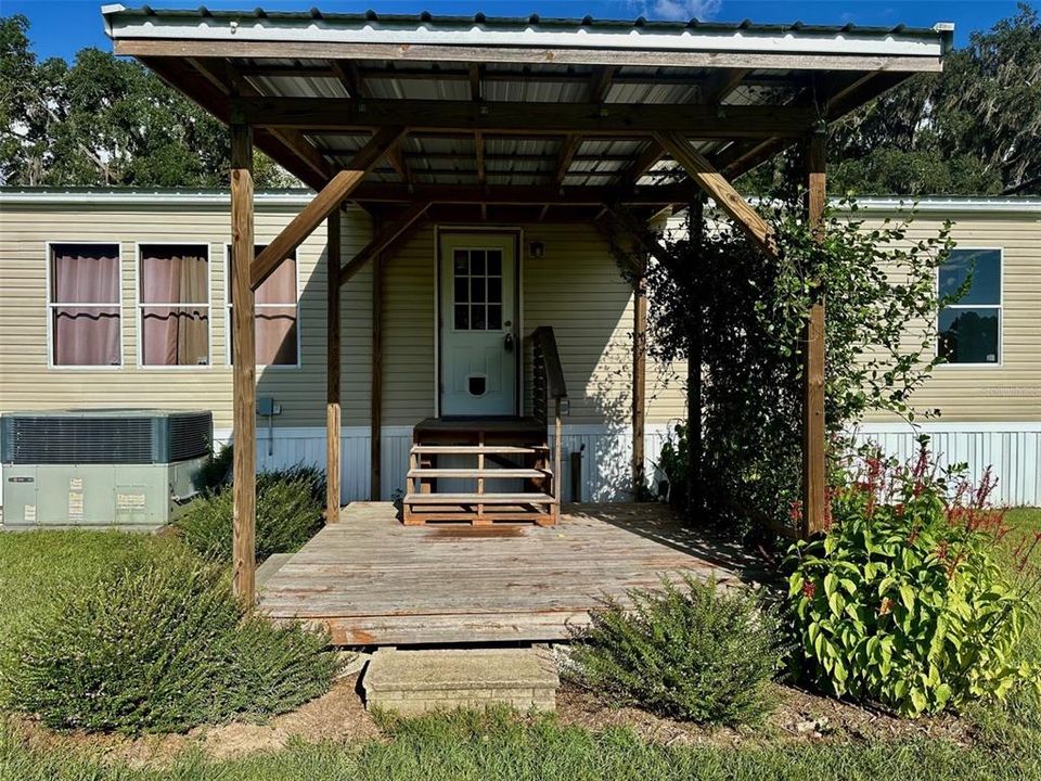 En Renta: $2,150 (4 camas, 2 baños, 2052 Pies cuadrados)