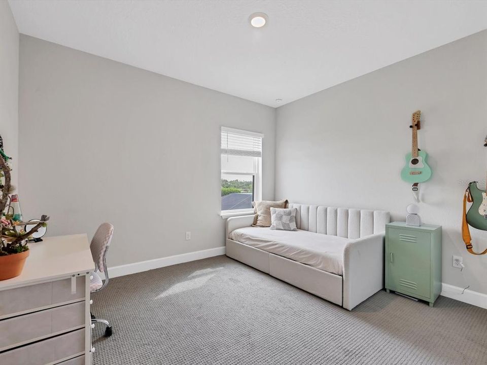 Active With Contract: $649,900 (4 beds, 3 baths, 2664 Square Feet)