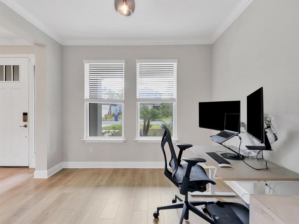 Active With Contract: $649,900 (4 beds, 3 baths, 2664 Square Feet)