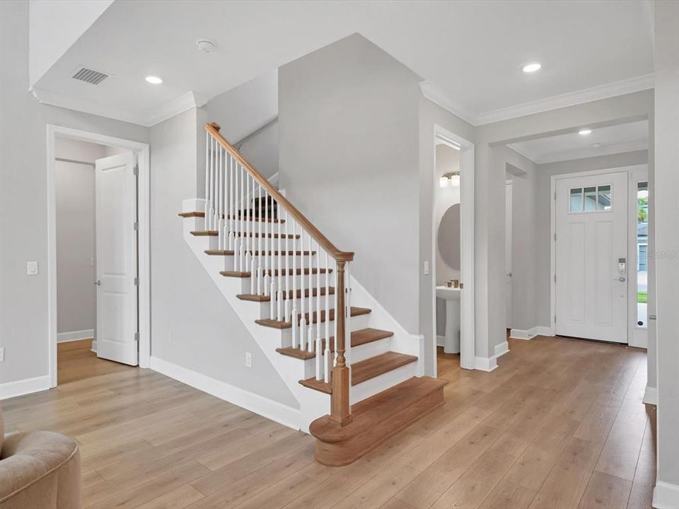 Active With Contract: $649,900 (4 beds, 3 baths, 2664 Square Feet)