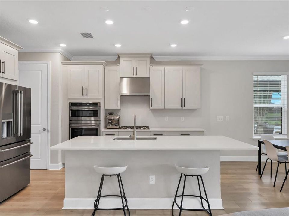 Active With Contract: $649,900 (4 beds, 3 baths, 2664 Square Feet)