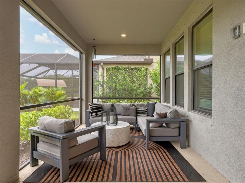 Active With Contract: $649,900 (4 beds, 3 baths, 2664 Square Feet)