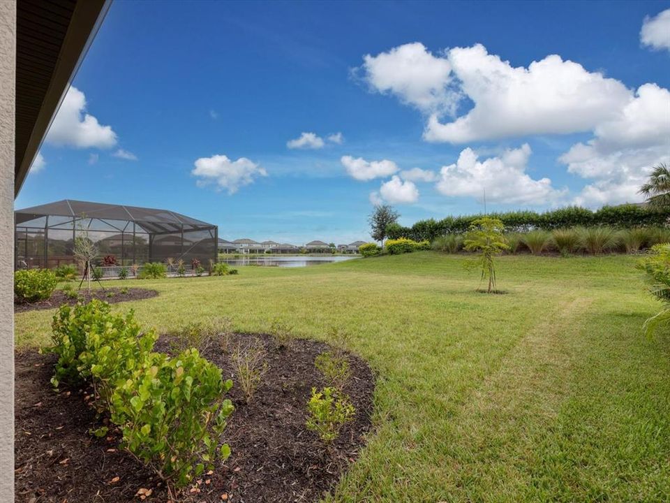 Active With Contract: $649,900 (4 beds, 3 baths, 2664 Square Feet)