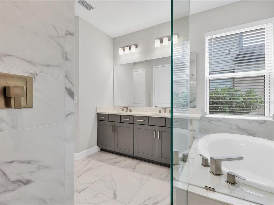 Active With Contract: $649,900 (4 beds, 3 baths, 2664 Square Feet)