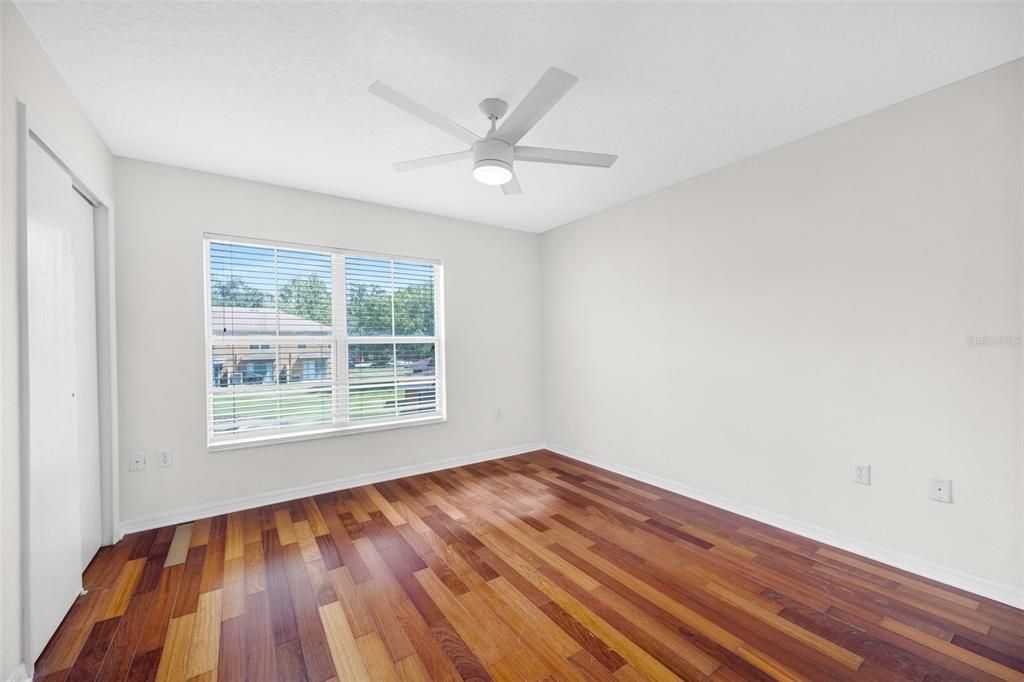 待售: $209,000 (2 贝兹, 2 浴室, 1080 平方英尺)